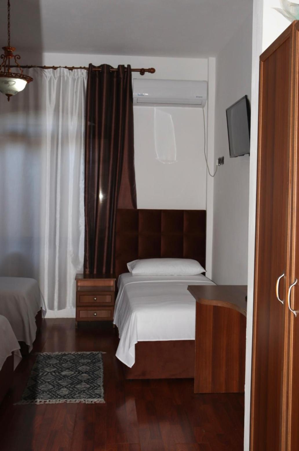 Grand Hotel Kruje Luaran gambar