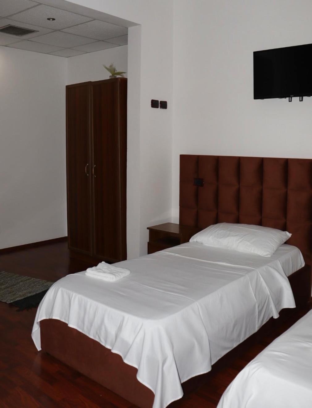 Grand Hotel Kruje Luaran gambar