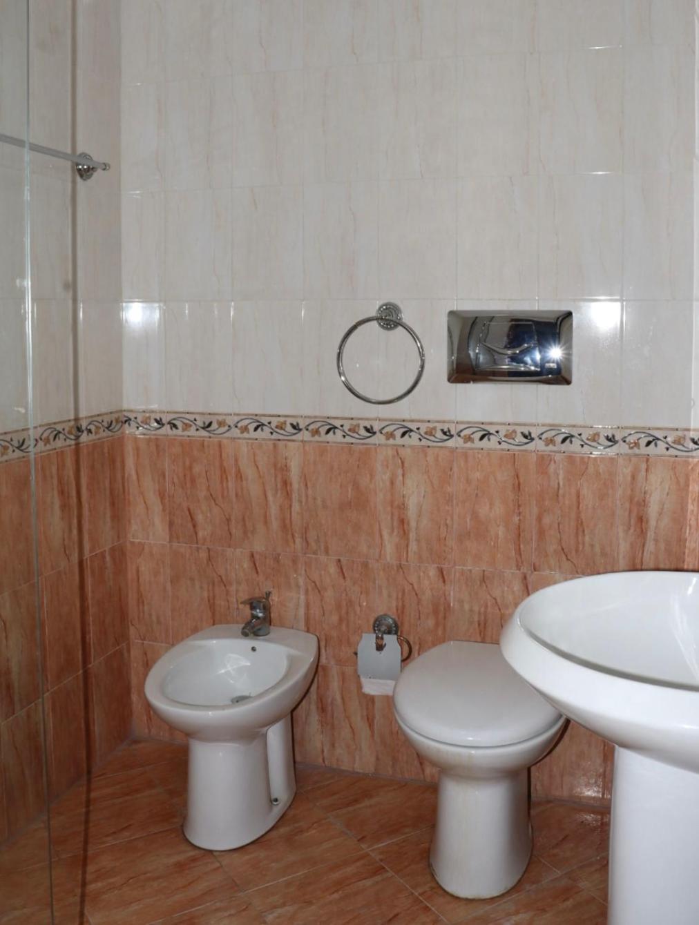 Grand Hotel Kruje Luaran gambar